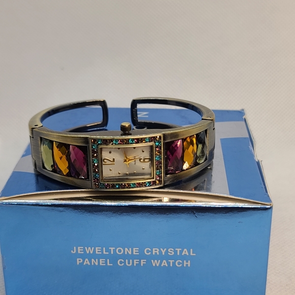 Watch - Picture 4 of 4